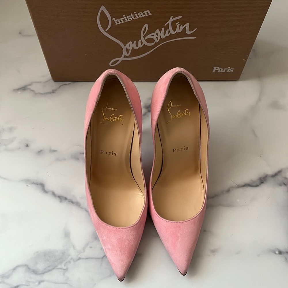 Christian Louboutin Decoltish suede pumps in color dolly 36.5